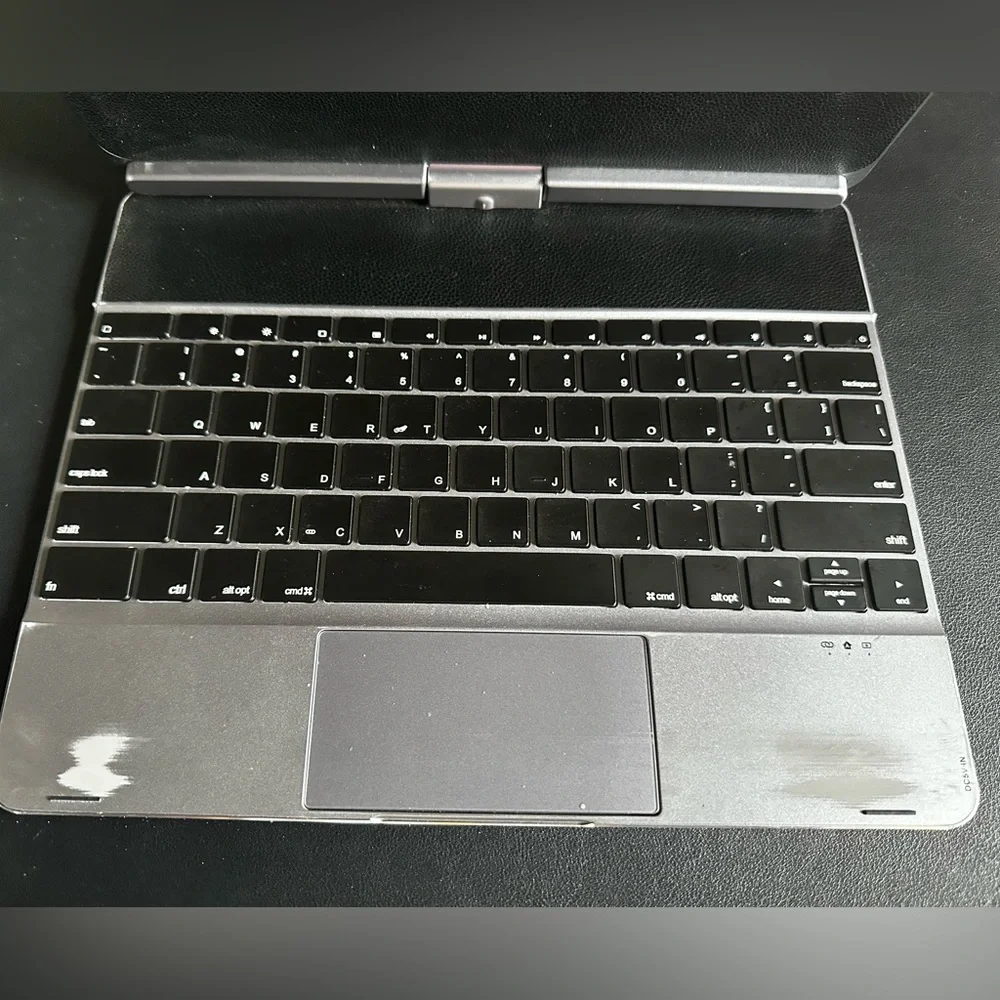 Doqo Keyboard Case for iPad Pro
